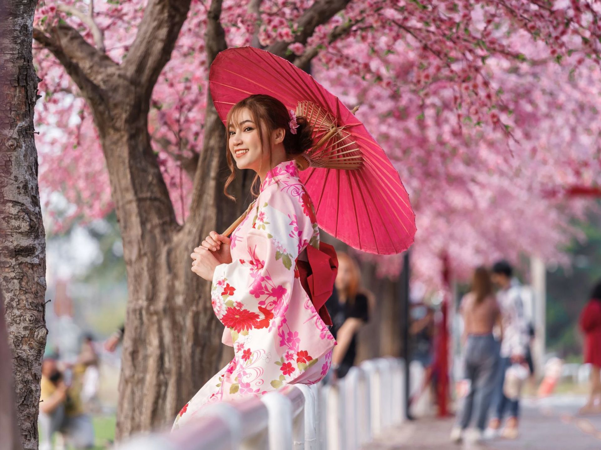 Нежната магия на Япония през април